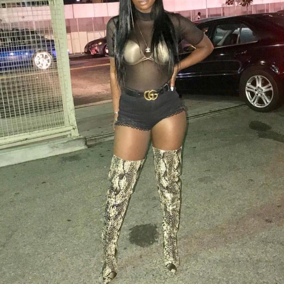 Last 7 Ve In Snake Boots Over Knee No Restocked - Picture 3 of 8